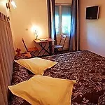 Hotel Logis Restaurant Les Norias 3*