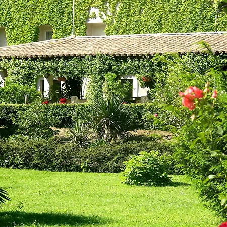 Logis Restaurant Les Norias Hotel