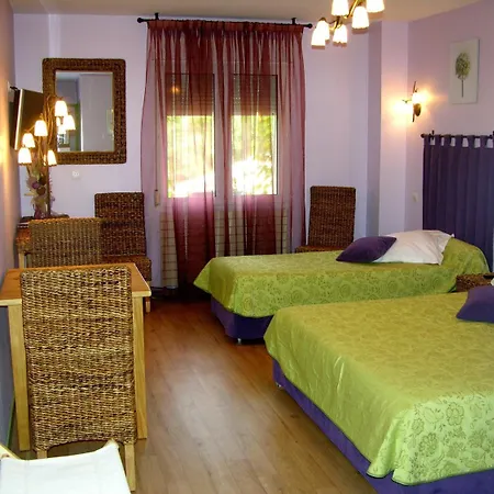 Hotel Logis Restaurant Les Norias