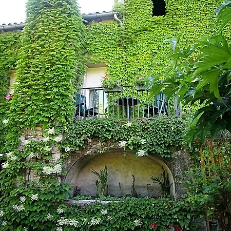 ホテル Logis Restaurant Les Norias 3*