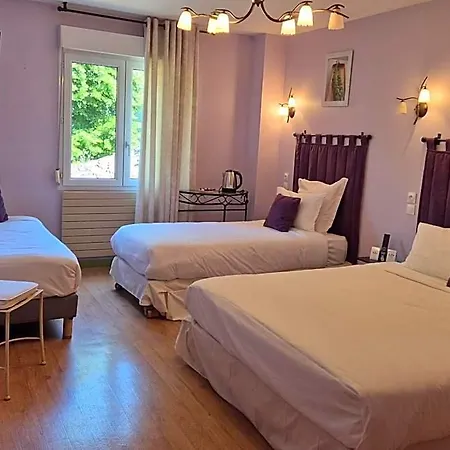 ホテル Logis Restaurant Les Norias