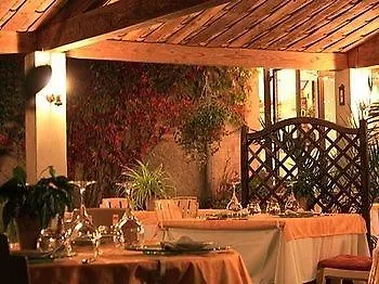 ホテル Logis Restaurant Les Norias 3*