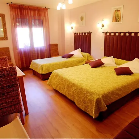 Logis Restaurant Les Norias 3* Cazilhac